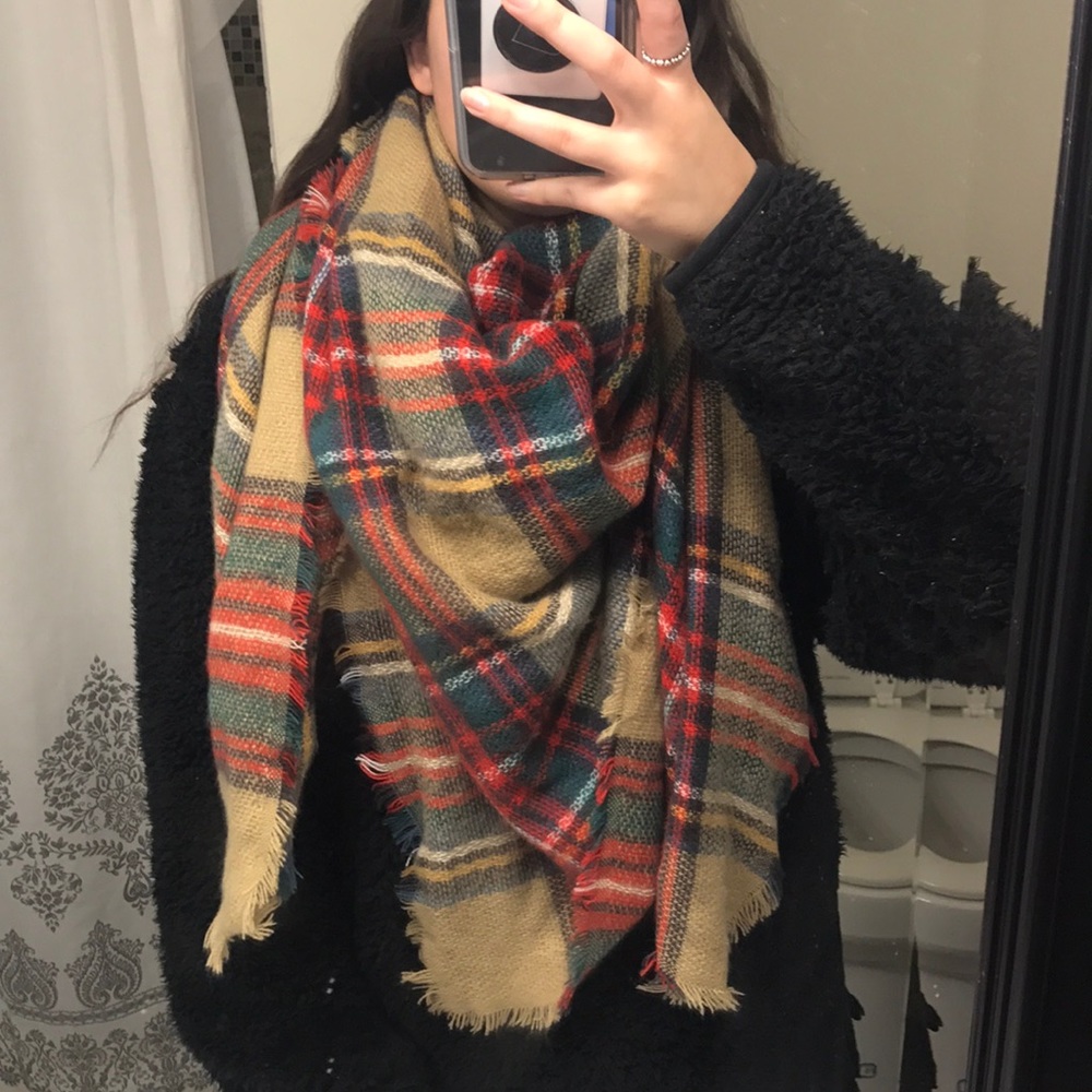Brand new plaid blanket scarf